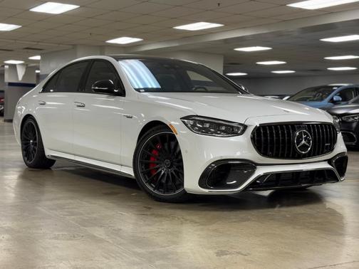 2024 Mercedes-Benz AMG S 63 E Base