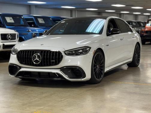 2024 Mercedes-Benz AMG S 63 E Base