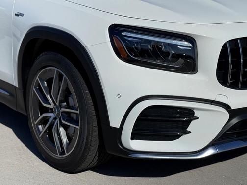 2025 Mercedes-Benz AMG GLB 35 Base