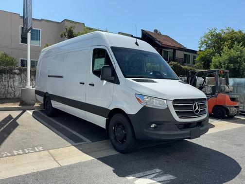 2025 Mercedes-Benz Sprinter 2500 170 WB High Roof Extended Cargo