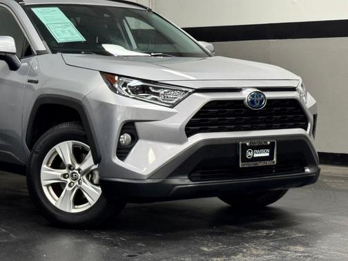 2021 Toyota RAV4 Hybrid XLE