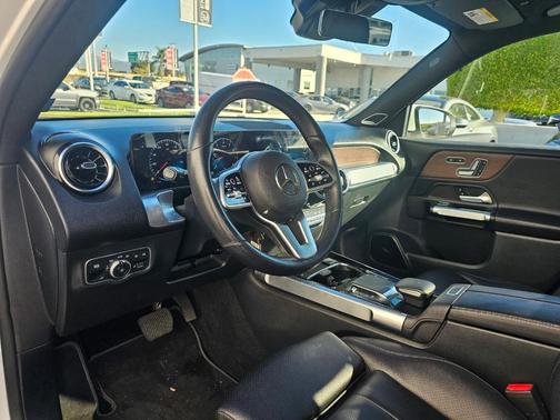 2022 Mercedes-Benz GLB 250 Base