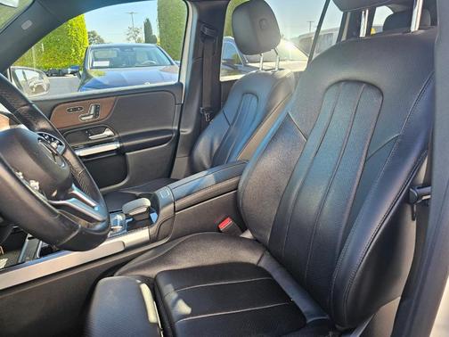 2022 Mercedes-Benz GLB 250 Base