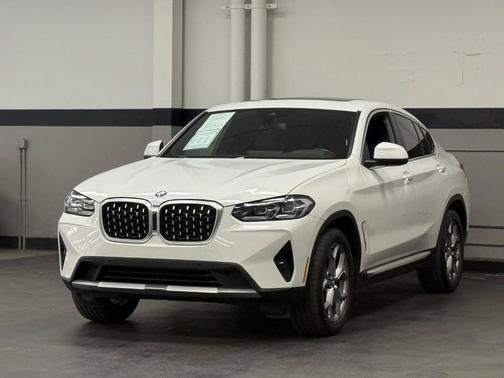 2023 BMW X4 xDrive30i