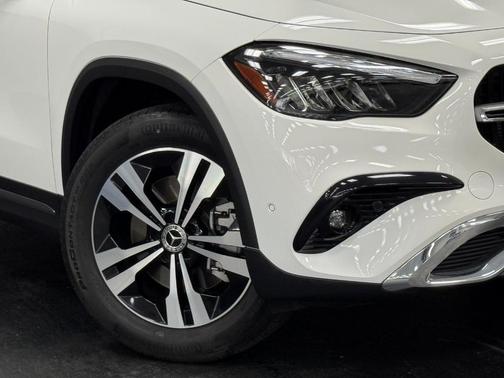 2025 Mercedes-Benz GLA 250 Base