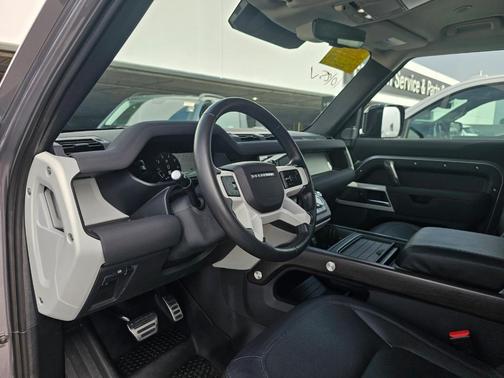 2023 Land Rover Defender 110 S