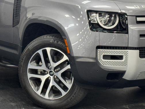 2023 Land Rover Defender 110 S