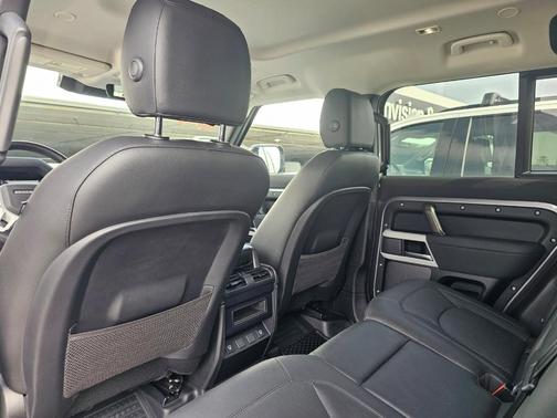 2023 Land Rover Defender 110 S