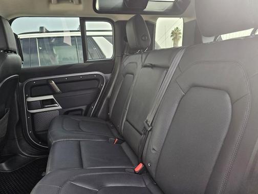 2023 Land Rover Defender 110 S