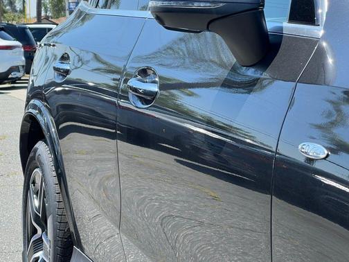 2025 Mercedes-Benz GLC 350e Base 4MATIC