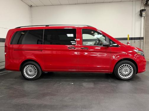 2023 Mercedes-Benz Metris Base