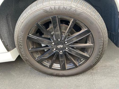 2t Radiant Whit 2025 INFINITI QX80 AUTOGRAPH