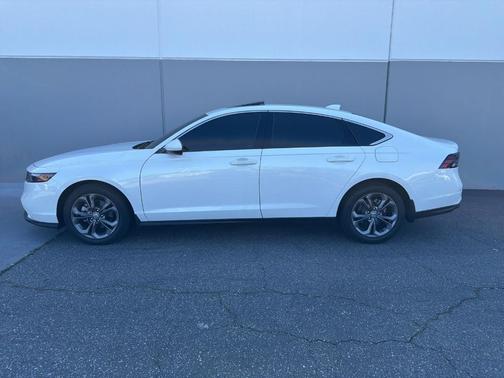 Platinum White Pearl 2023 Honda Accord EX