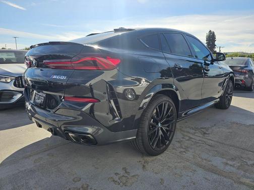 2026 BMW X6 M60i