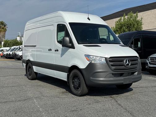 2026 Mercedes-Benz Sprinter 2500 Standard Roof