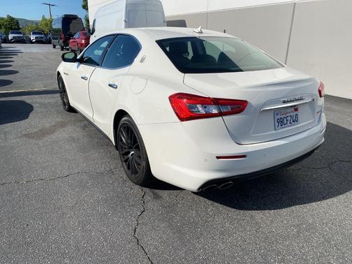 Bianco 2018 Maserati Ghibli Base
