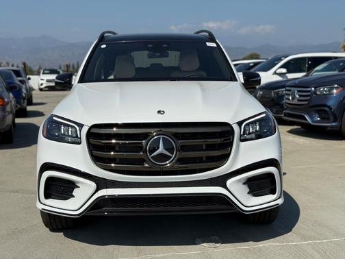 2026 Mercedes-Benz GLS 580