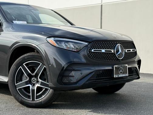 2025 Mercedes-Benz GLC 300 4MATIC Coupe