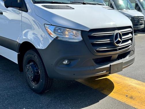 2025 Mercedes-Benz Sprinter 3500 170 WB High Roof Extended Cargo