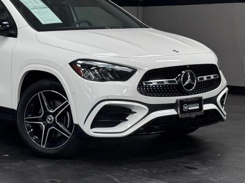 Polar White 2025 Mercedes-Benz GLA 250 Base