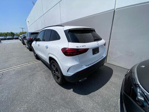 Polar White 2025 Mercedes-Benz GLA 250 Base