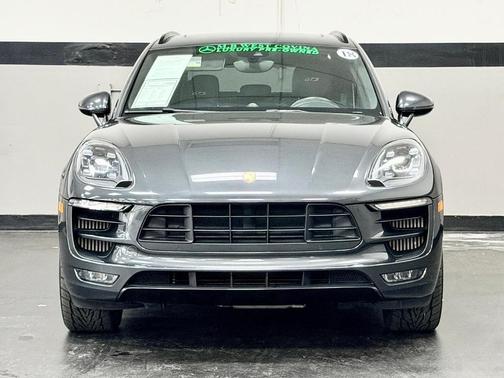 Volcano Grey Metallic 2018 Porsche Macan GTS
