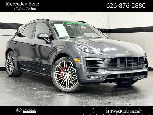 Volcano Grey Metallic 2018 Porsche Macan GTS