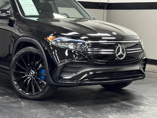 2022 Mercedes-Benz EQB 350 Base 4MATIC