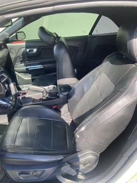 Oxford White 2020 Ford Mustang EcoBoost Premium