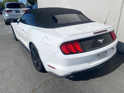 Oxford White 2020 Ford Mustang EcoBoost Premium