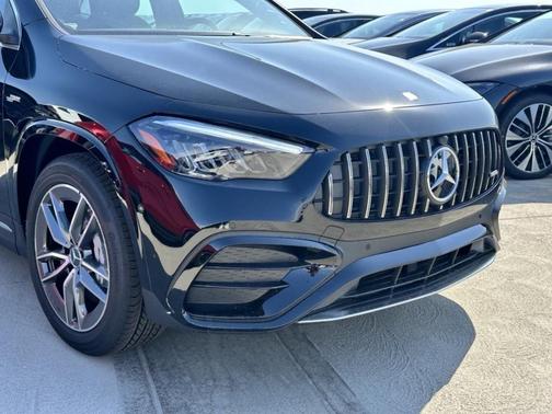 2025 Mercedes-Benz AMG GLA 35 Base