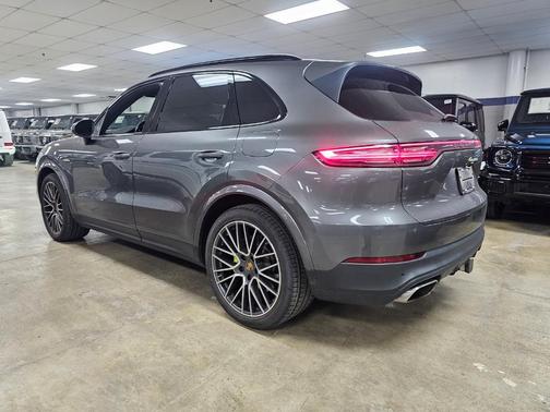 2019 Porsche Cayenne Base