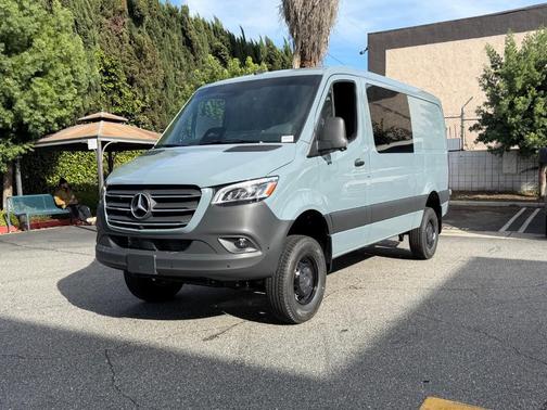 2026 Mercedes-Benz Sprinter 2500 Standard Roof