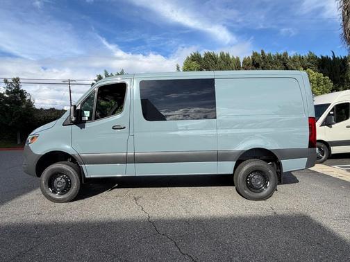 2026 Mercedes-Benz Sprinter 2500 Standard Roof