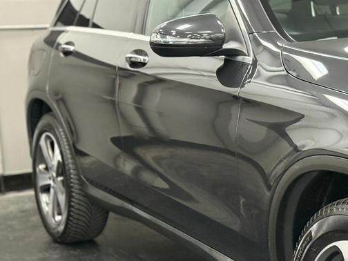 2022 Mercedes-Benz GLC 300 Base
