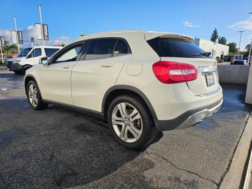 2018 Mercedes-Benz GLA 250 Base 4MATIC
