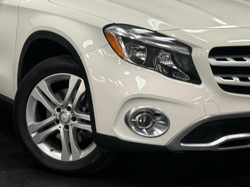 2018 Mercedes-Benz GLA 250 Base 4MATIC