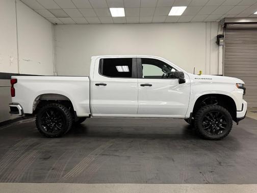 2019 Chevrolet Silverado 1500 Custom