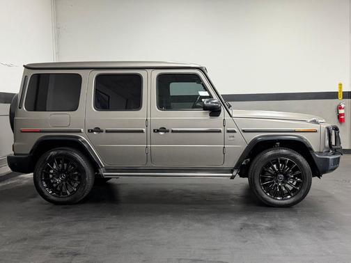 Magnetite 2020 Mercedes-Benz G-Class G 550 4MATIC