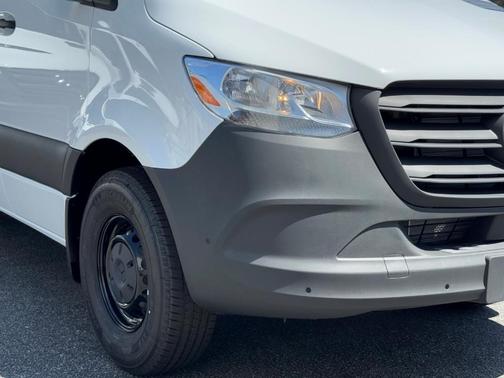 2025 Mercedes-Benz Sprinter 2500 High Roof