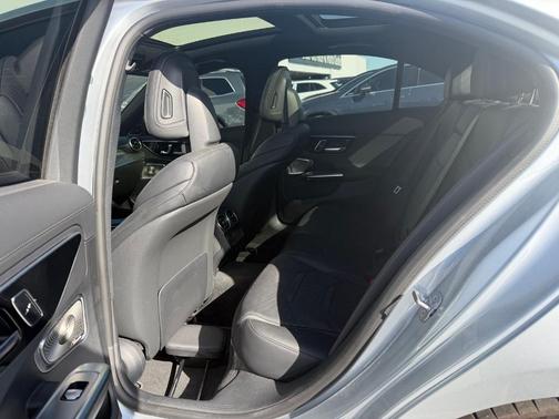 2024 Mercedes-Benz AMG C 63 S E Performance