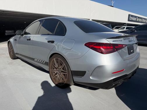 2024 Mercedes-Benz AMG C 63 S E Performance