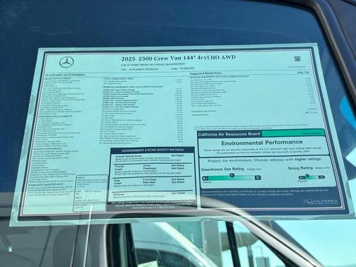 2025 Mercedes-Benz Sprinter 2500 144 WB Standard Roof Crew