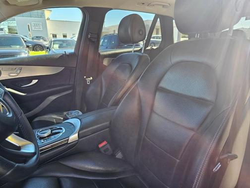 2019 Mercedes-Benz GLC 300 Base