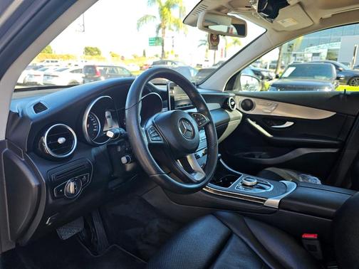 2019 Mercedes-Benz GLC 300 Base