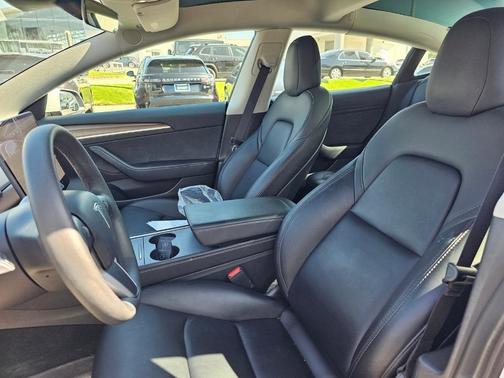 2022 Tesla Model 3 Base