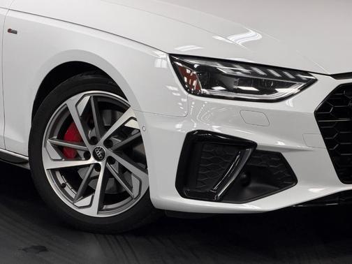 2023 Audi A4 45 S line Prestige