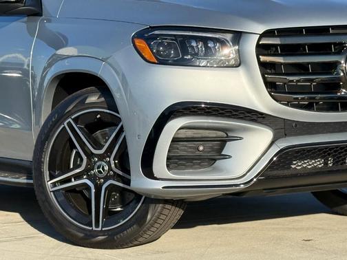 2026 Mercedes-Benz GLS 450