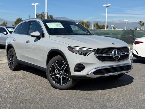 2026 Mercedes-Benz GLC 300 Base