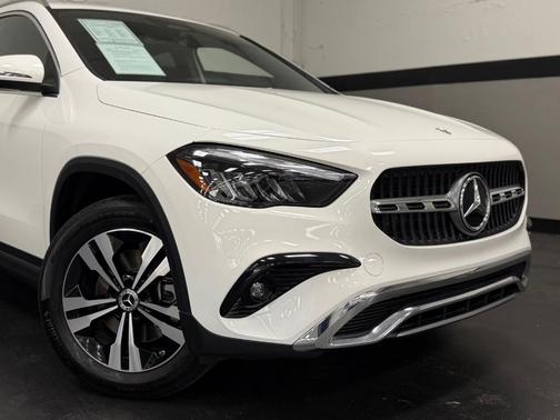 Polar White 2026 Mercedes-Benz GLA 250 Base